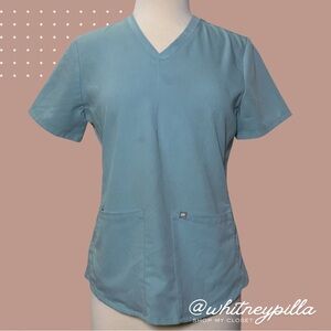 Fabletics Women's Short Sleeve V-Neck Scrub Top Light Blue size Small